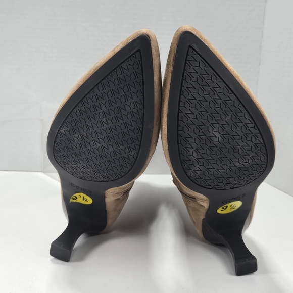 Jones New York Sonjah Tan Suede Leather Kitten Heeled Pointed Toe Boots Size 9.5 - Picture 6 of 15